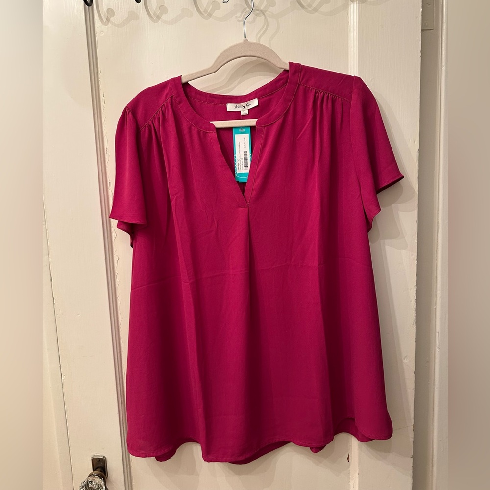 NWT Monday Fun Ruby Short Sleeve Pleated Blouse - Picture 3 of 4